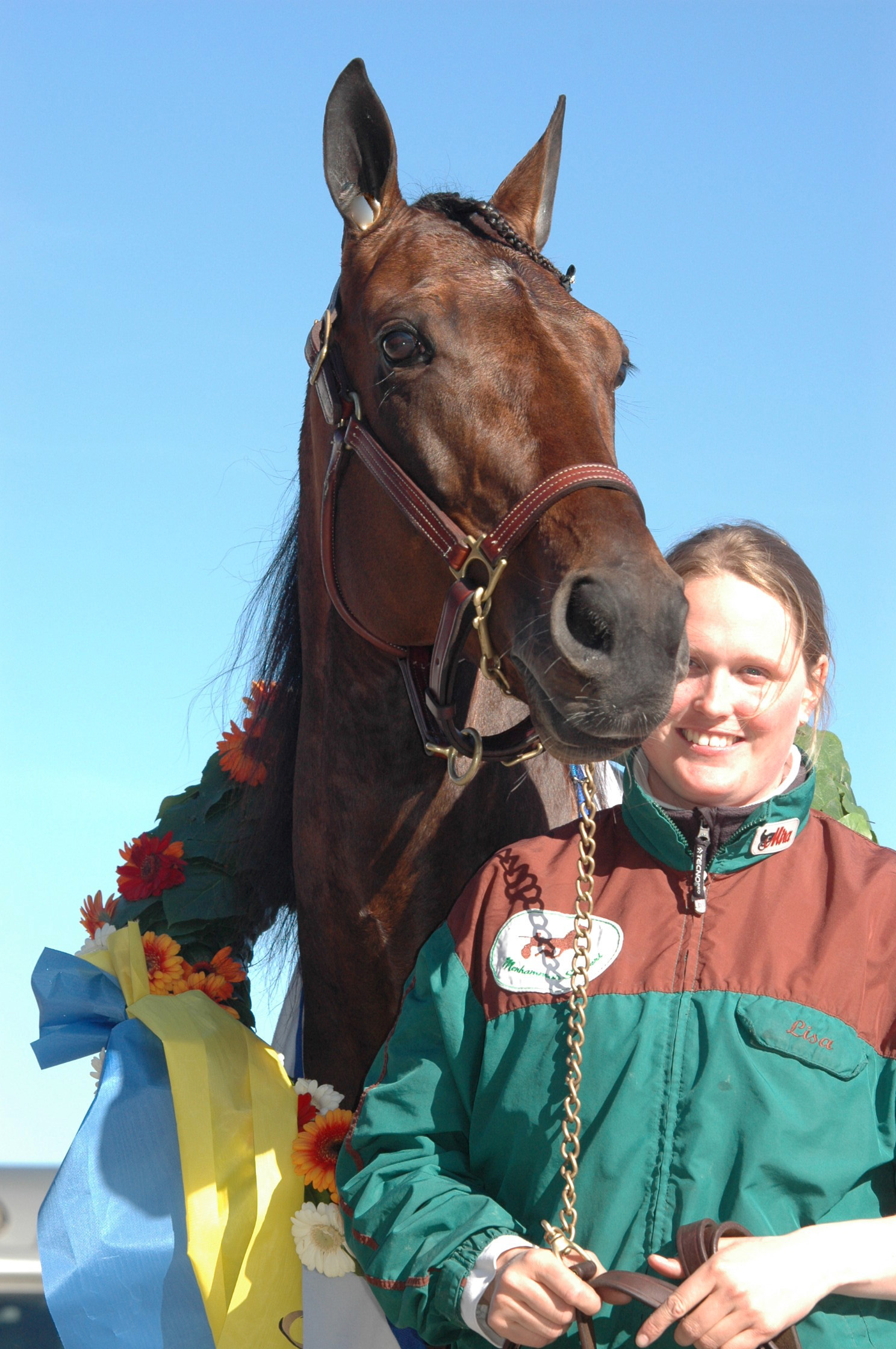 Lisa med sin absoluta favorithäst, Maharajah efter segern i Olympiatravet 2013. Foto; A.Lindblom